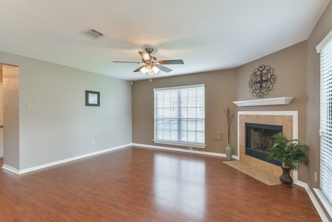 Building Photo - 1222 Mabry Mill Rd