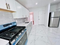 Building Photo - 23 Valley Pl