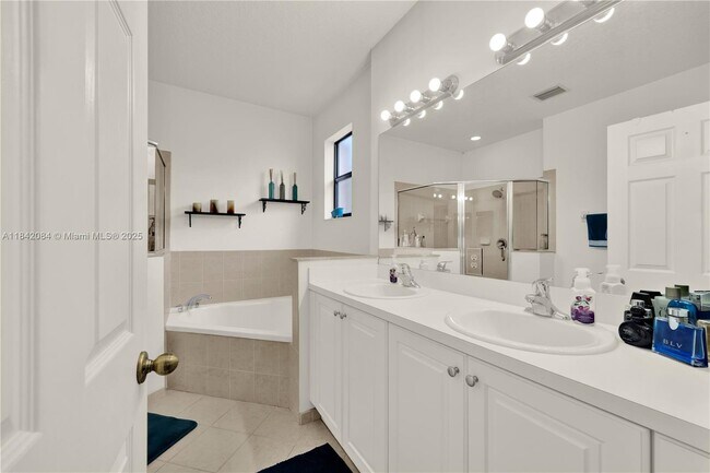 Building Photo - 11478 SW 237th Terrace