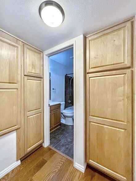 Linen Cabinets - 3625 Ash St