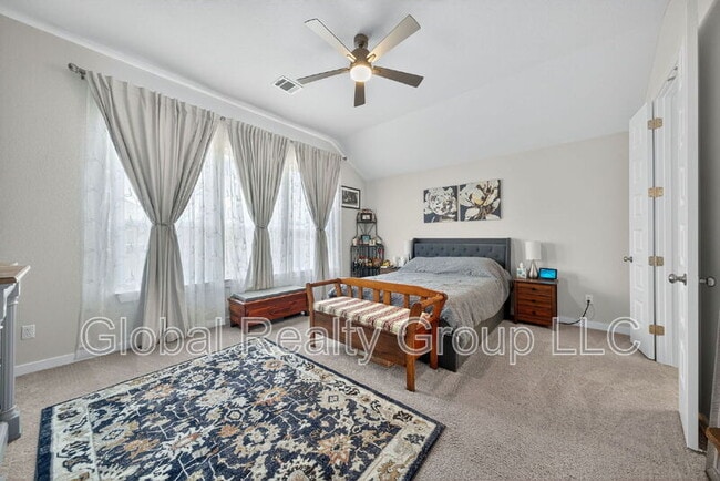 Building Photo - 2227 Quince Ave