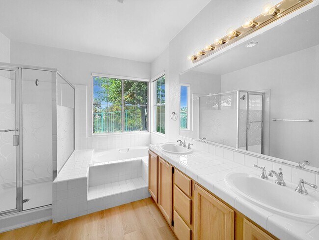Building Photo - Stunning 3B/2BA House in Carlsbad!