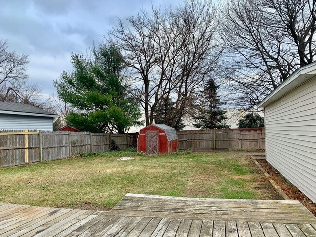 Building Photo - Three Bedroom Home in Kenowa Hills