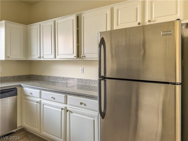 Building Photo - 5250 S Rainbow Blvd