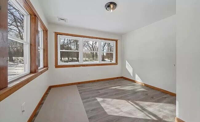 Building Photo - 204 Stony Ford Rd