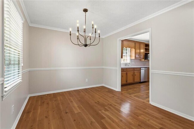 Building Photo - 37 Skyview Cir