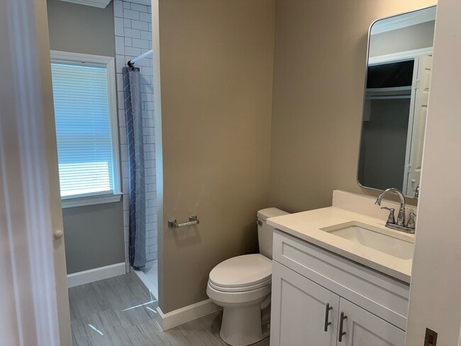 Building Photo - Fabulous Crieve Hall 4BR, 3BA Home