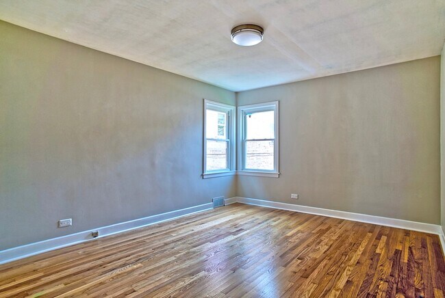 Building Photo - 4831 Kirk St