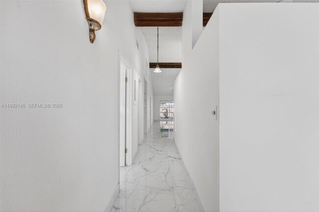 Building Photo - 10351 Juniper Ct