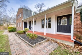 Building Photo - 1674 High Point Ln