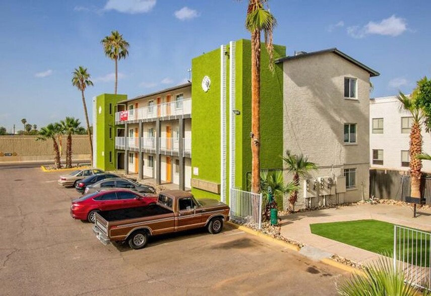 Interior Photo - The Onyx Apartments