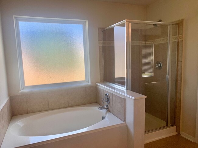 Building Photo - 18811 Elm Square Ct