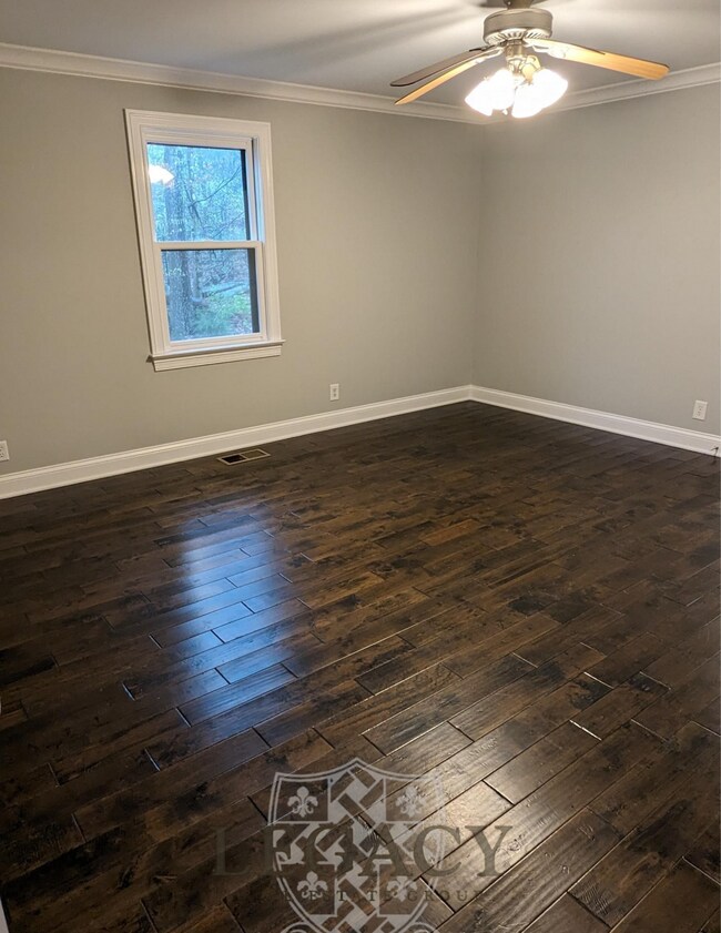 Building Photo - 9919 Maxwell Ln