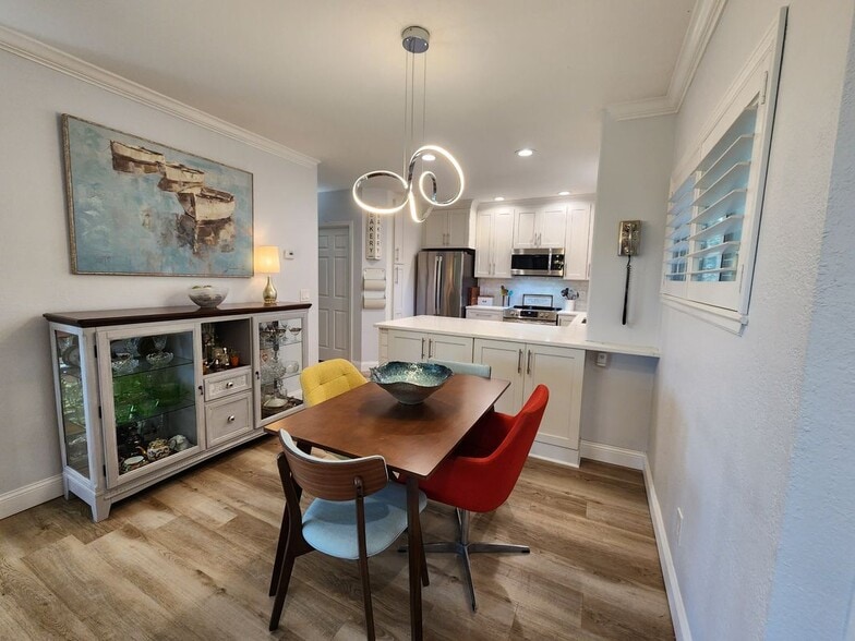 Building Photo - 1800 The Greens Way