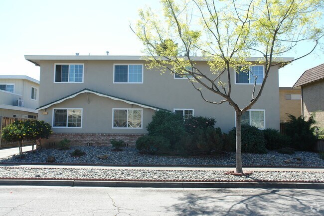 Building Photo - 3158 Impala Dr