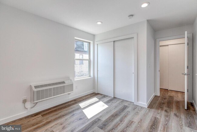 Building Photo - 751 N 43rd St