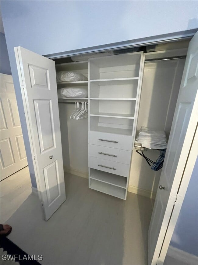 Building Photo - 784 Carrick Bend Cir