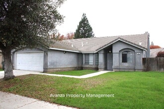 Building Photo - 4 Bedroom/2 Bath Home in Clovis 
(Herndon and Armstrong)