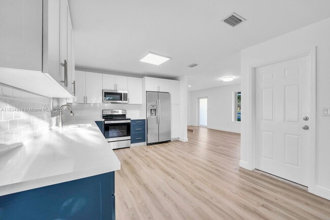 Building Photo - Southwest 103rd Street, Miami, FL 33176 - ...