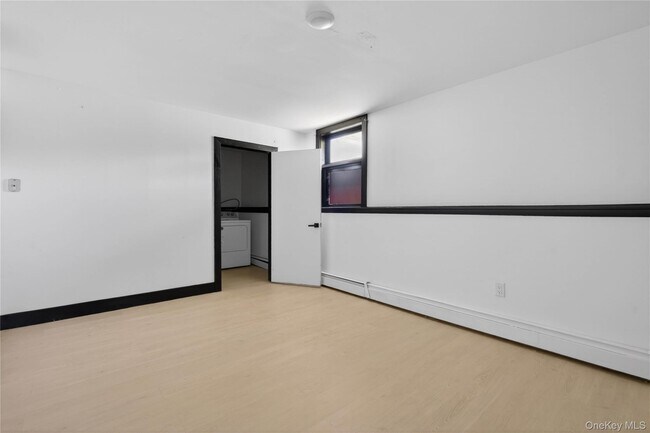 Building Photo - 40 Felter Hill Rd