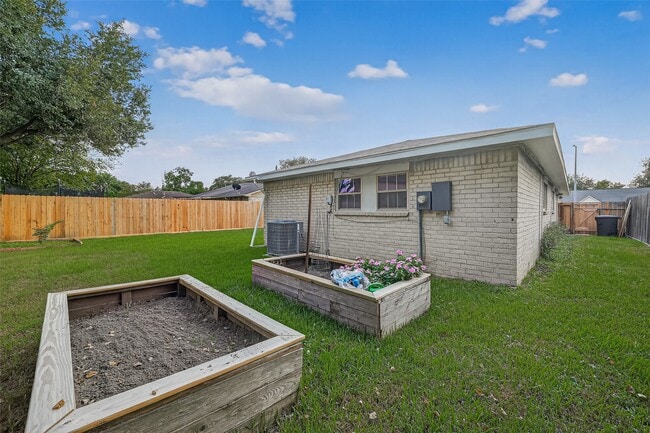 Building Photo - 7354 Stone Pine Ln