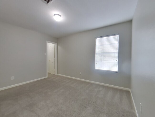 Building Photo - 19626 Beachy Ct