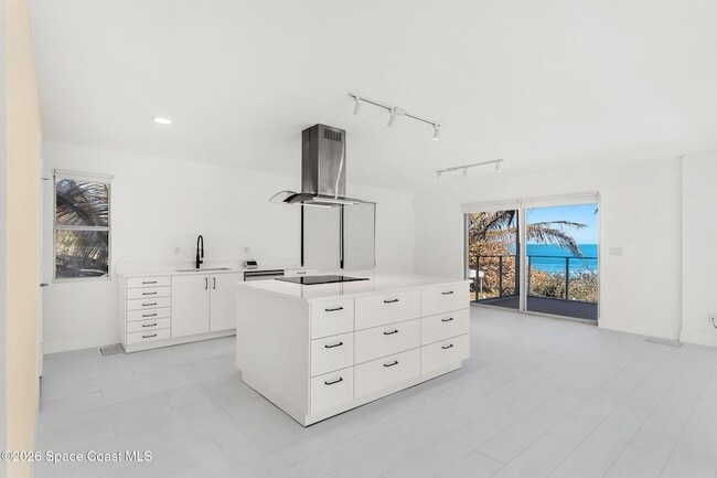 Building Photo - 9085 S Hwy A1A