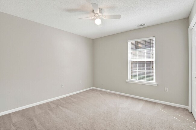 Building Photo - Available NOW