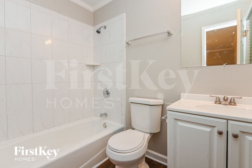 Building Photo - 8308 Lacewood Pl