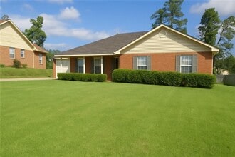 Building Photo - 4365 White Pines Ct