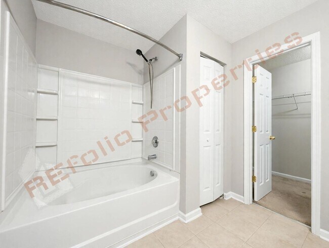 Building Photo - 246 Brookhaven Dr