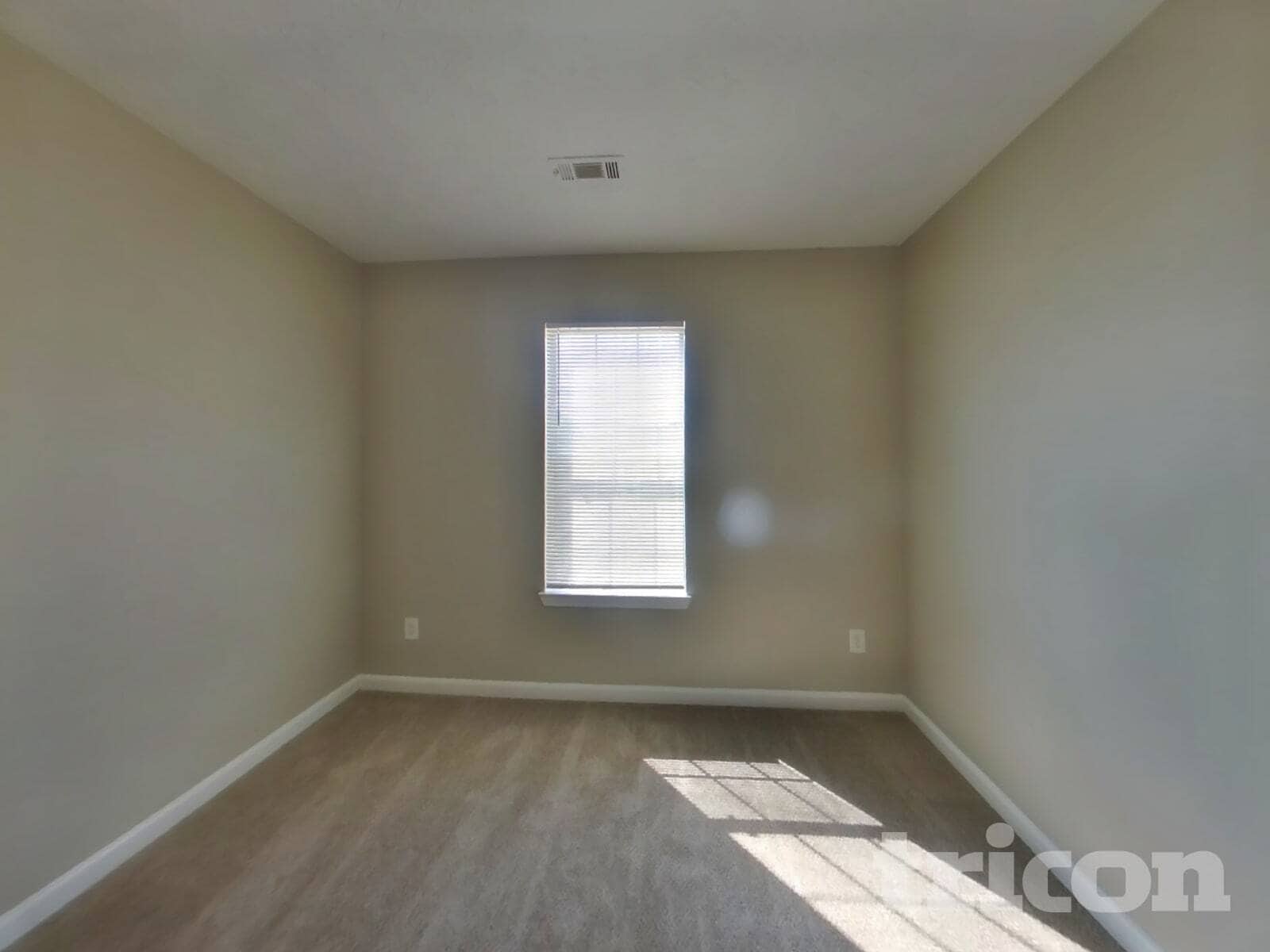 Building Photo - 11728 Spring Lake Way