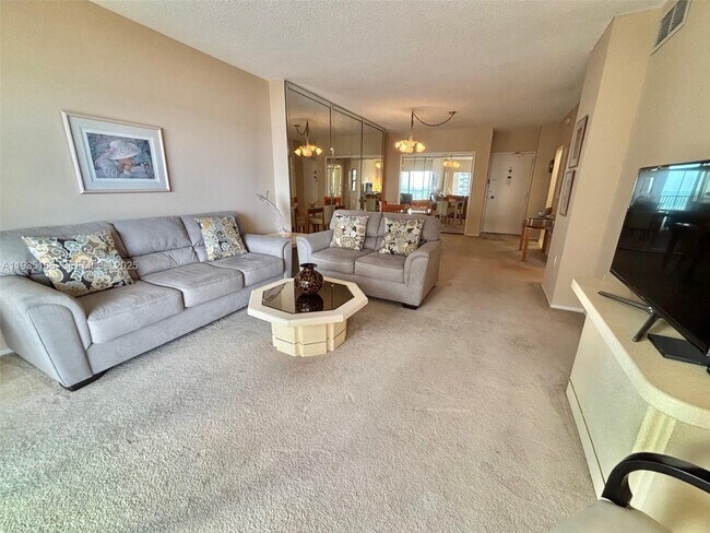 Building Photo - 1950 S Ocean Dr