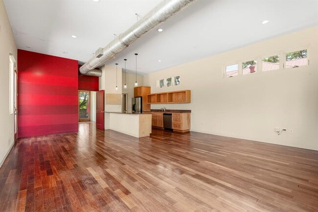 Building Photo - 4015 Guadalupe St