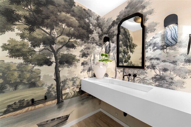 Building Photo - 1250 NE 87th St