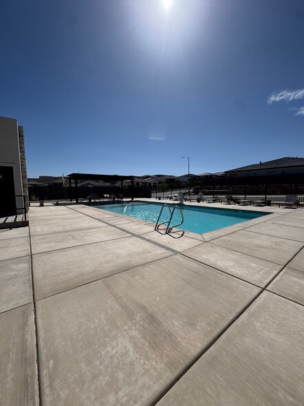 Building Photo - 663 Molveno Trl
