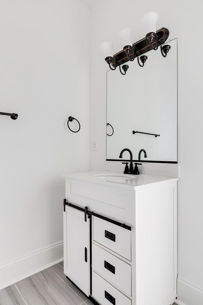 Building Photo - Experience Modern Elegance in RVA’s Souths...