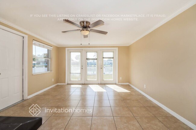 Building Photo - 4048 Sunray Dr