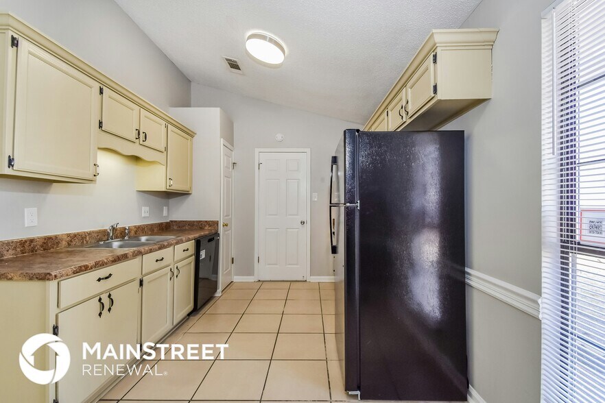 Building Photo - 7111 Peppermill Ln