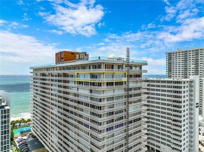 Building Photo - 4020 Galt Ocean Dr