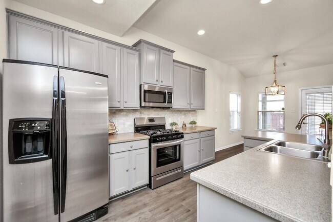 Building Photo - 2626 Orchard Creek Ln