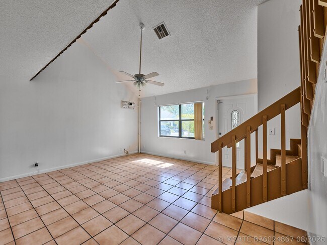Building Photo - 57 Peachtree Pl