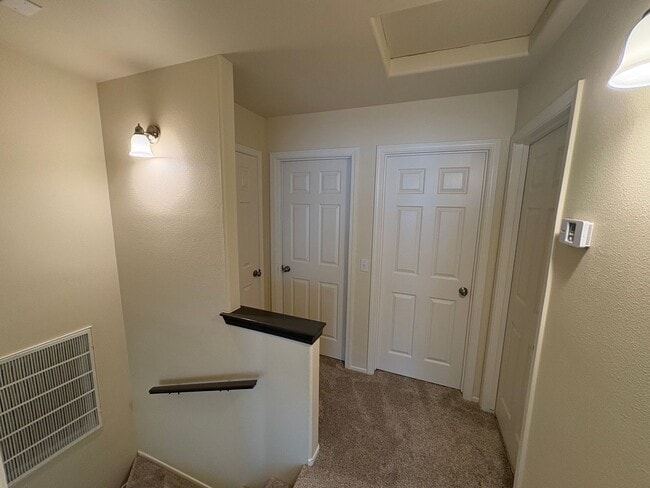 Building Photo - PRIVATE SHOWING ONLY! Immaculate 2 Story Home for Rent in Exeter!