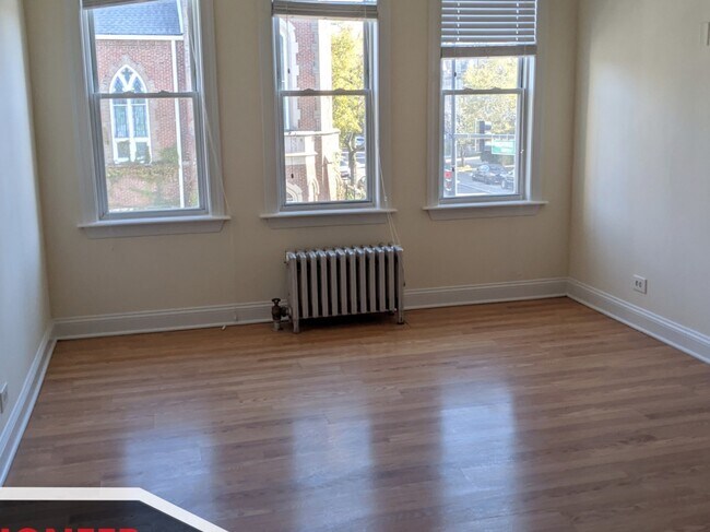 Building Photo - 2600 N Kimball Ave