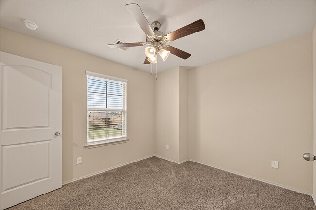 Building Photo - 23506 Umbrella Pine Dr