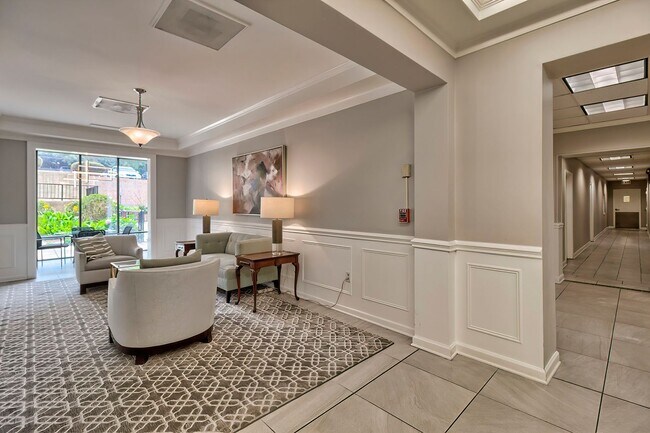 Building Photo - Modern Luxury Condo in Middleborough – Rec...
