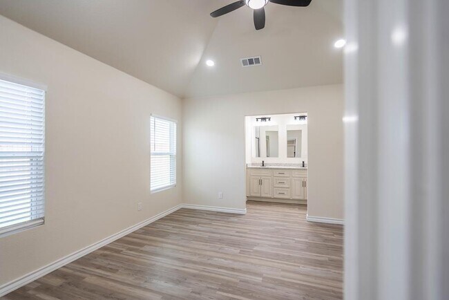 Building Photo - 3602 El Cajon Ave
