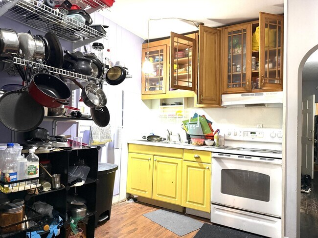 Building Photo - 846 Huntington Ave