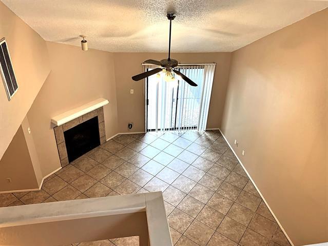 Building Photo - 1619 Brentwood Dr