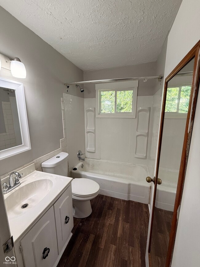 Building Photo - 2173 Newcomer Ln